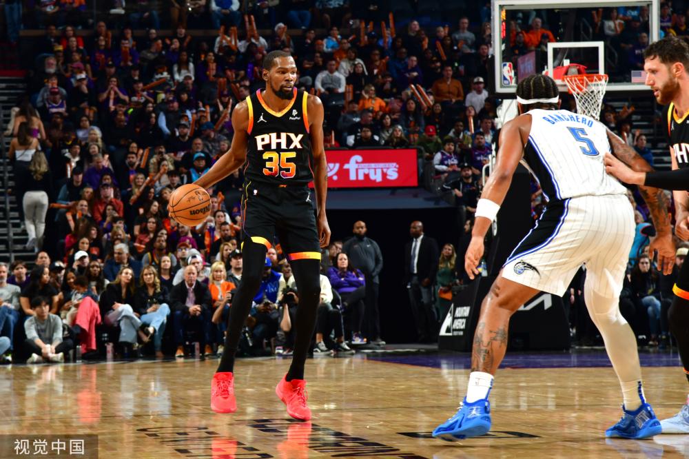 崭露头角 崭露头角