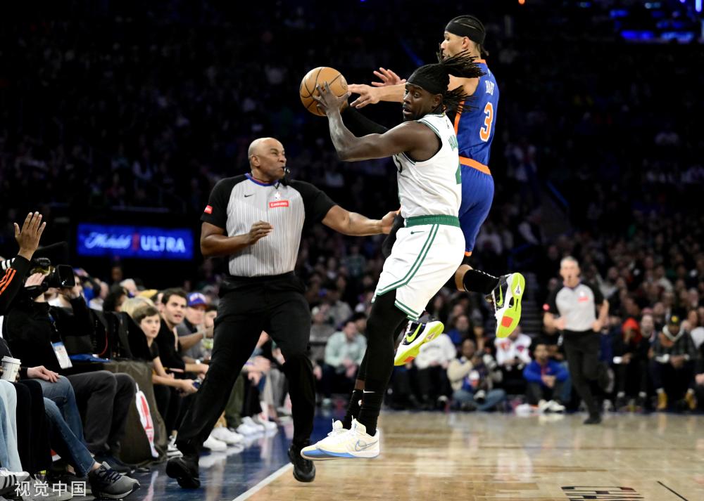 持高水平的 持高水平的