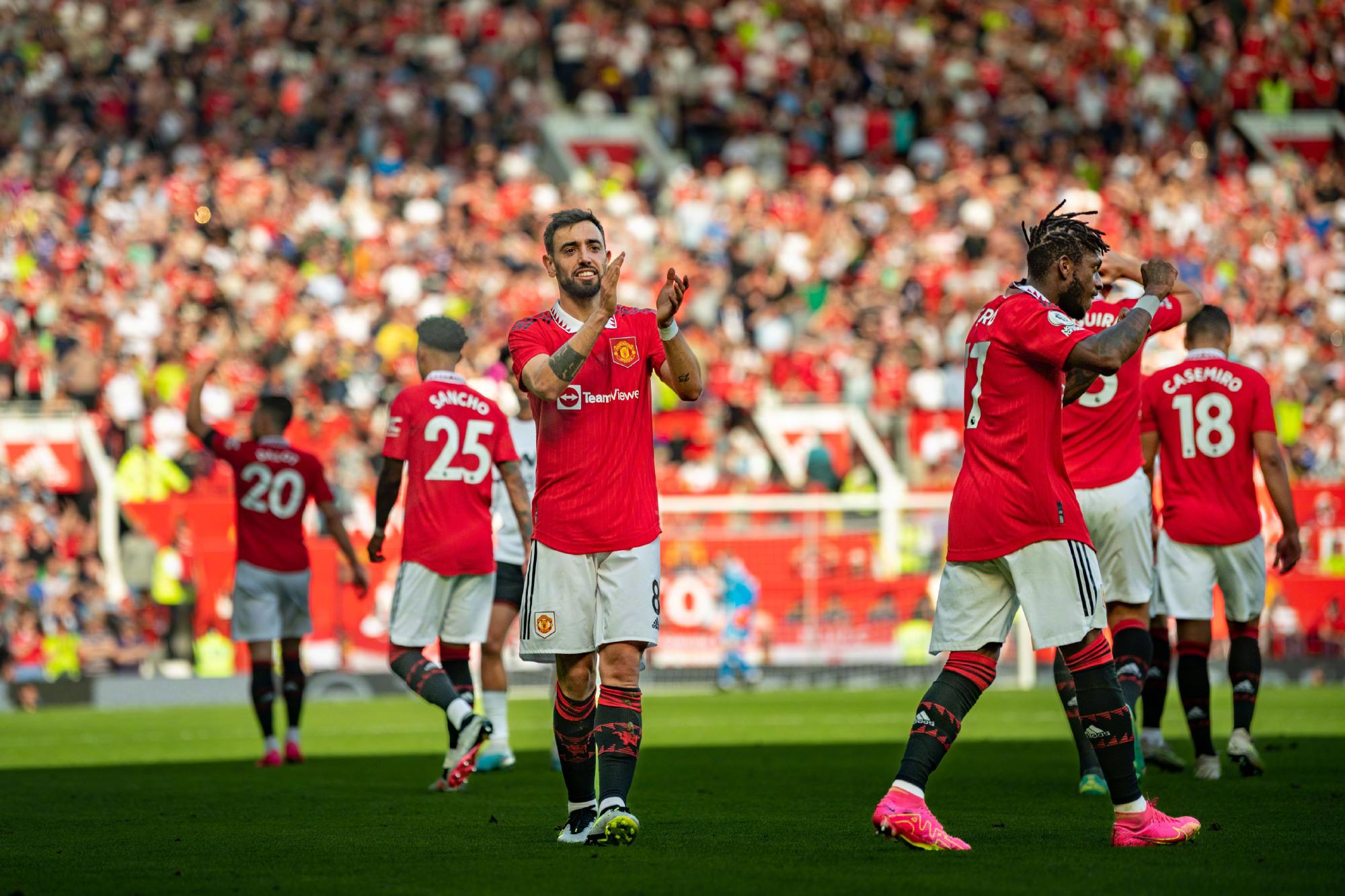 也强调了足 也强调了足